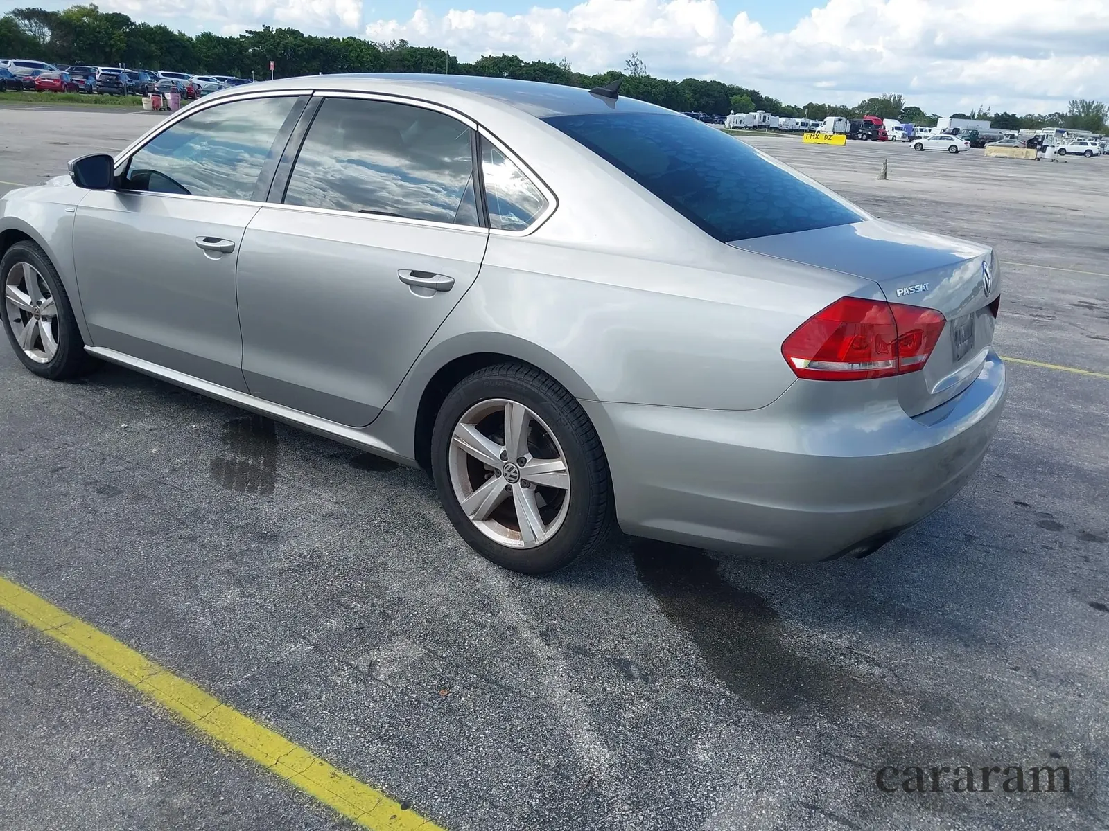 2014 Volkswagen Passat S