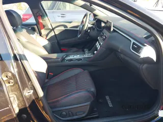 2023 Genesis G70