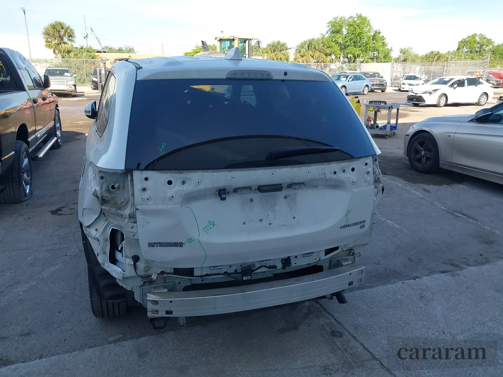 2019 Mitsubishi Outlander SE