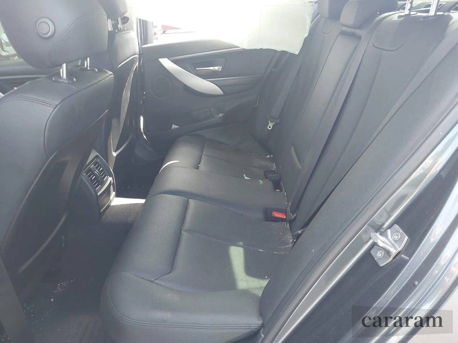 2015 BMW 3 Series 320i