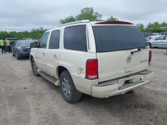 2004 Cadillac Escalade
