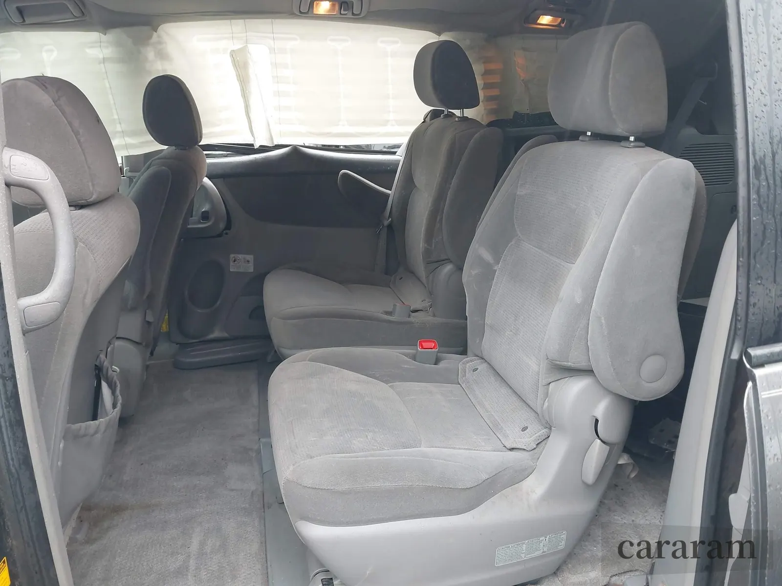 2005 Toyota Sienna LE