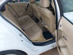 2004 BMW 5 Series 525i