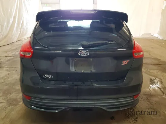 2018 Ford Focus ST