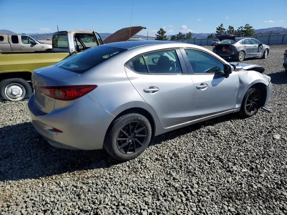 2015 Mazda 3 i Sport