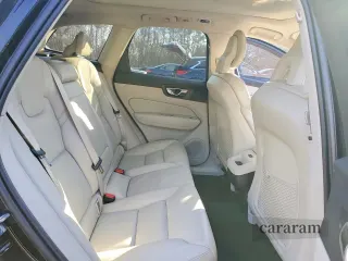 2018 Volvo XC60 Momentum