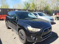 2014 Mitsubishi Outlander ES