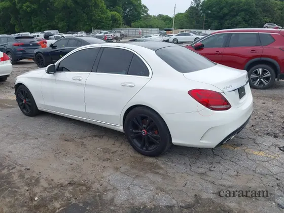 2015 Mercedes-Benz C 300