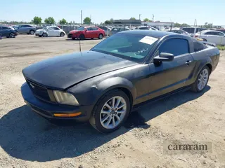 2005 Ford Mustang Deluxe