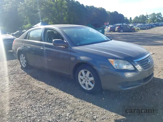 2010 Toyota Avalon XL