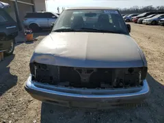 2001 Chevrolet S-10 LS