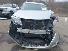 2013 Nissan Pathfinder SV