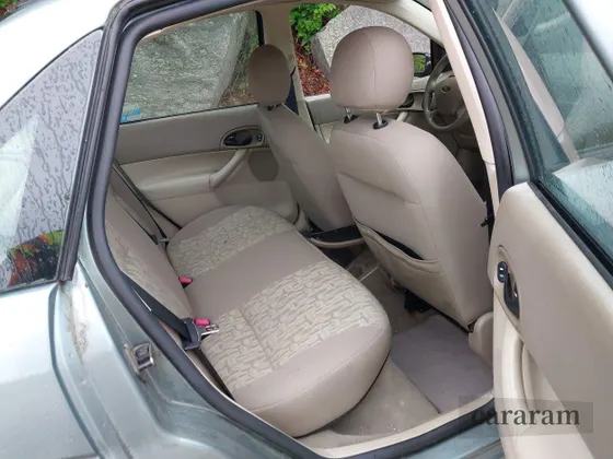 2005 Ford Focus S