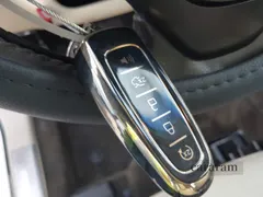 2013 Lincoln MKT