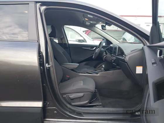 2024 Kia Niro LX