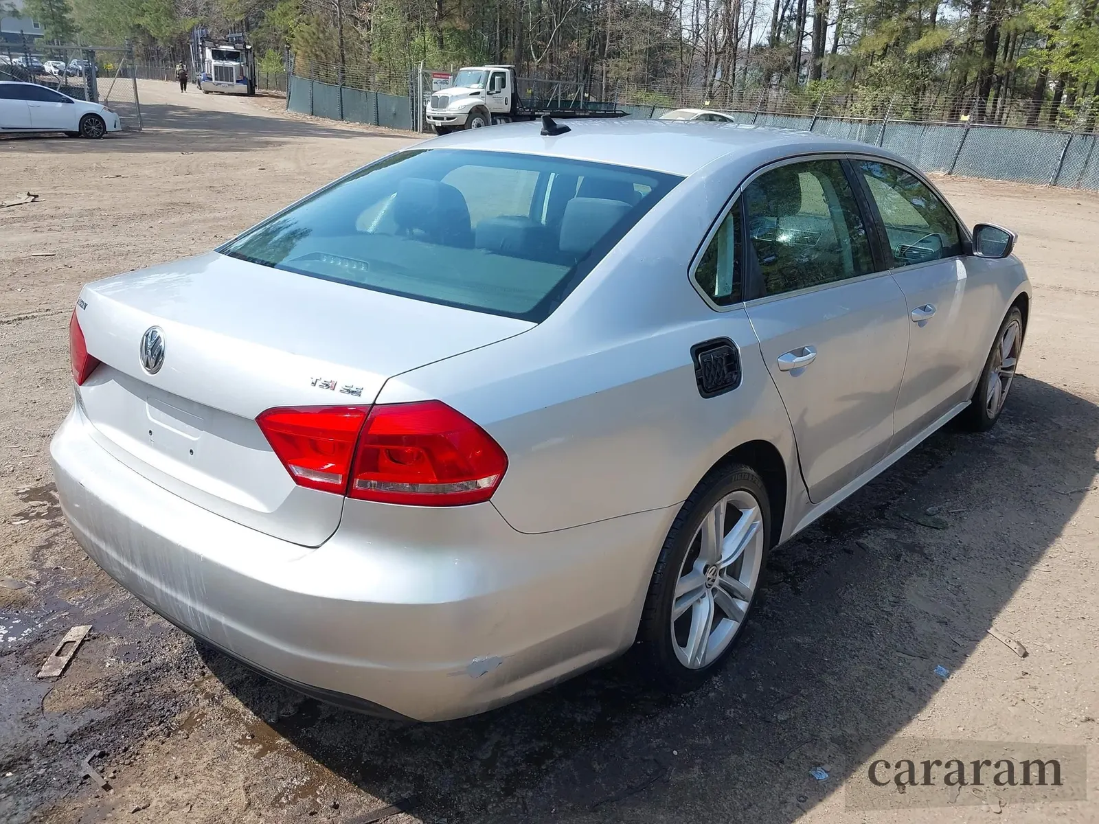 2014 Volkswagen Passat SE