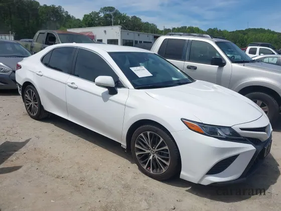 2019 Toyota Camry XLE