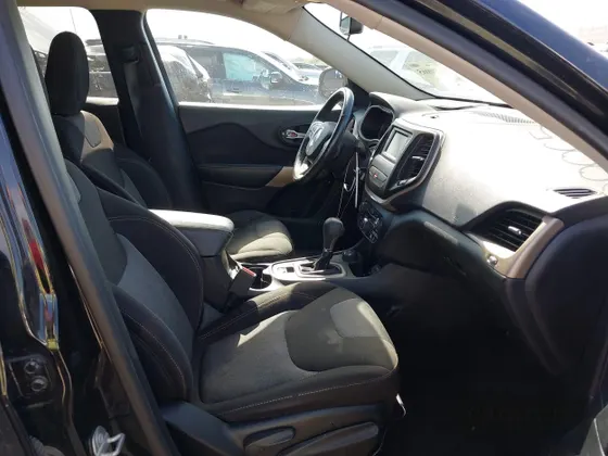2018 Jeep Cherokee Latitude