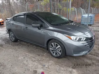 2023 Nissan Versa SV