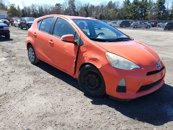 2013 Toyota Prius Four