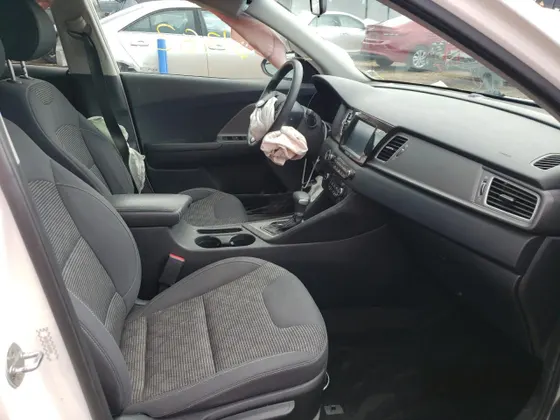 2017 Kia Niro LX