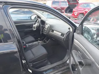2016 Mitsubishi Outlander SE