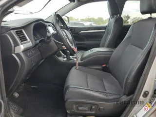 2017 Toyota Highlander LE