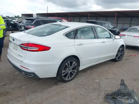 2020 Ford Fusion Titanium