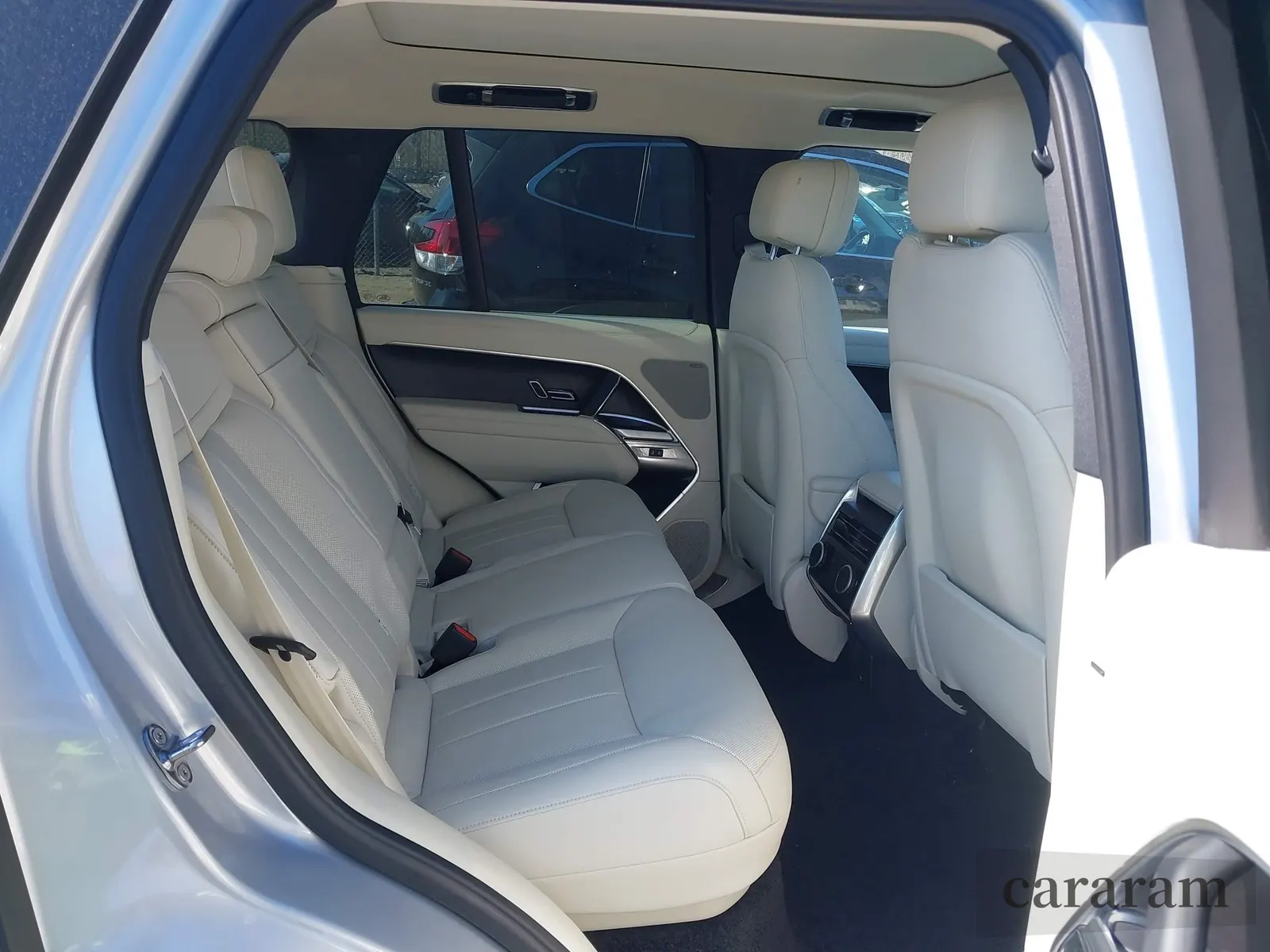 2024 Land Rover Range Rover SE
