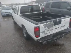 2002 Nissan Frontier XE