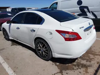 2010 Nissan Maxima S