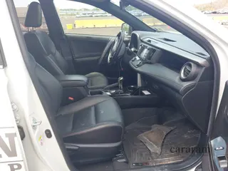 2018 Toyota RAV4 SE