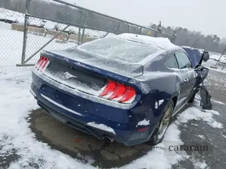 2020 Ford Mustang EcoBoost