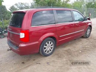 2012 Chrysler Town & Country Touring