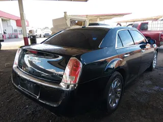 2012 Chrysler 300 Limited