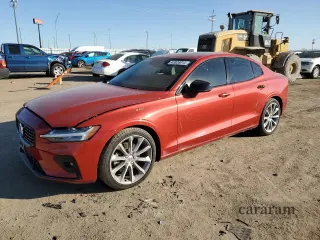 2021 Volvo S60 Momentum