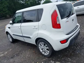 2013 Kia Soul +