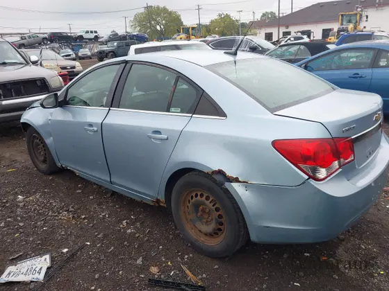 2011 Chevrolet Cruze LS