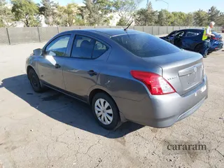 2017 Nissan Versa SV