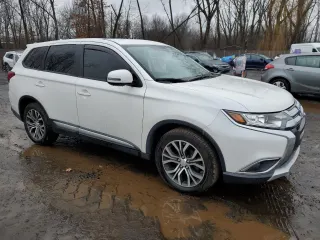 2017 Mitsubishi Outlander SE