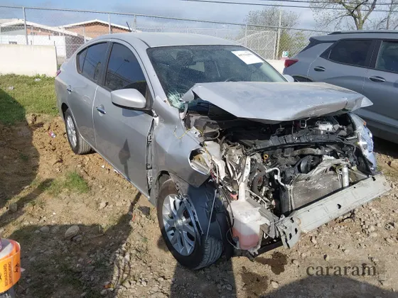 2019 Nissan Versa SV