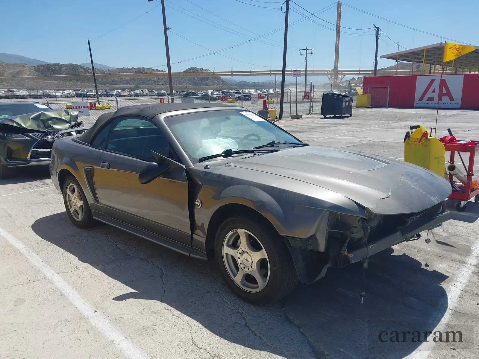 2004 Ford Mustang Deluxe