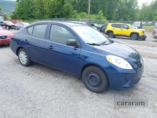 2012 Nissan Versa SV