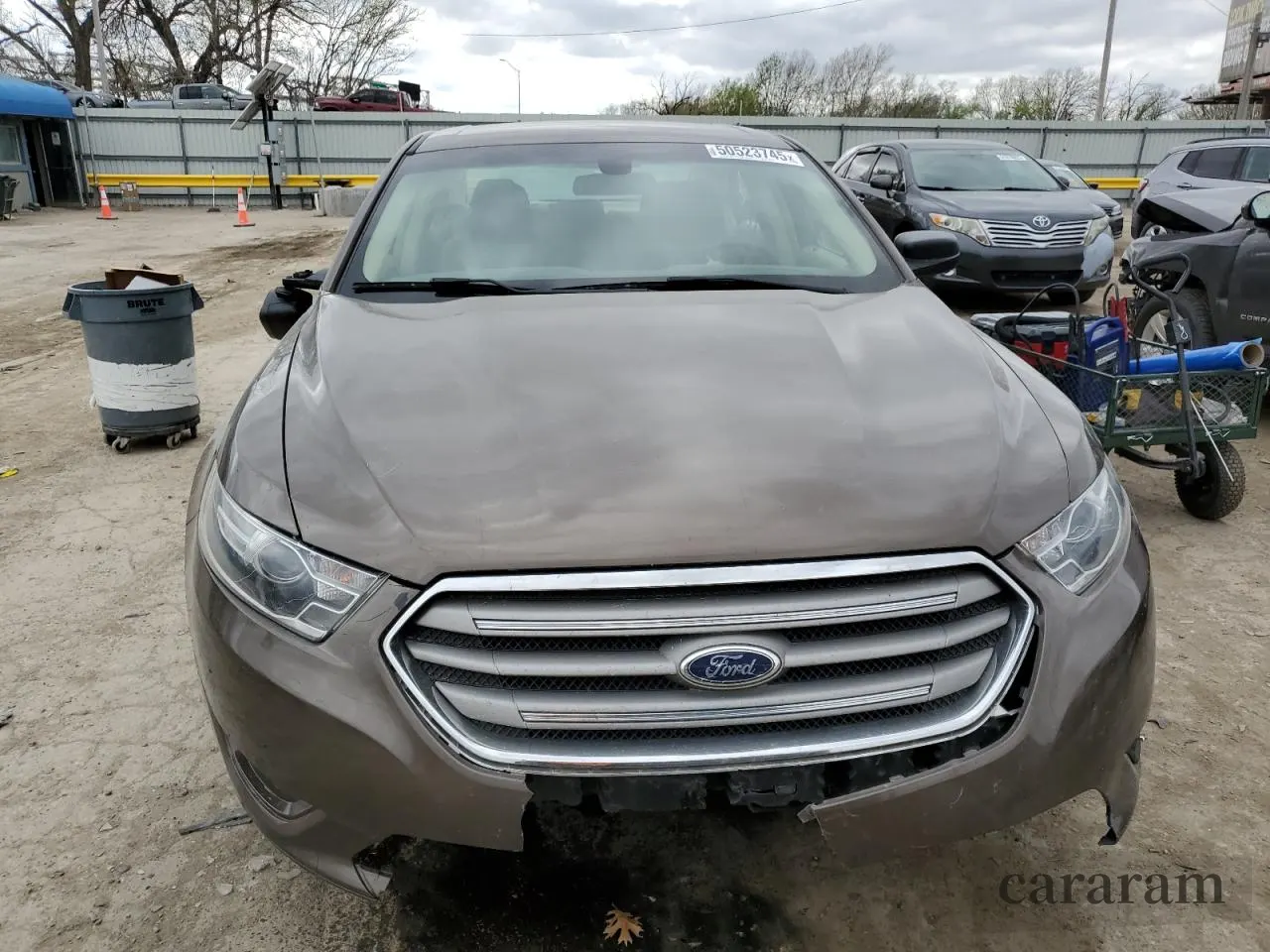 2015 Ford Taurus SE