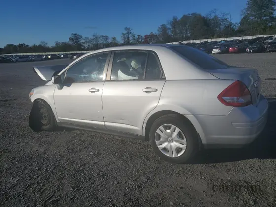 2010 Nissan Versa S