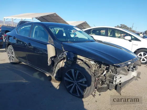 2021 Nissan Altima SR