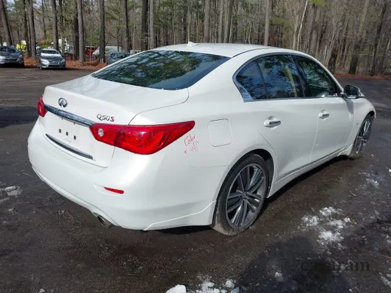 2015 Infiniti Q50 Premium
