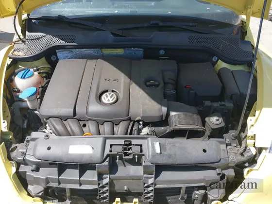 2013 Volkswagen Beetle