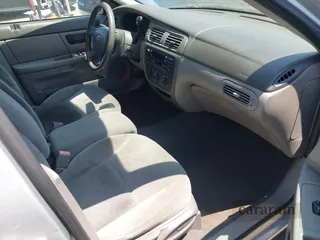 2005 Ford Taurus SE