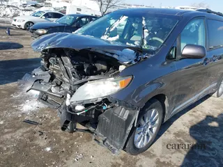2012 Toyota Sienna LE